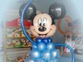 Ο Mickey καλωσορίζει το νέο μέλος της οικογένειας